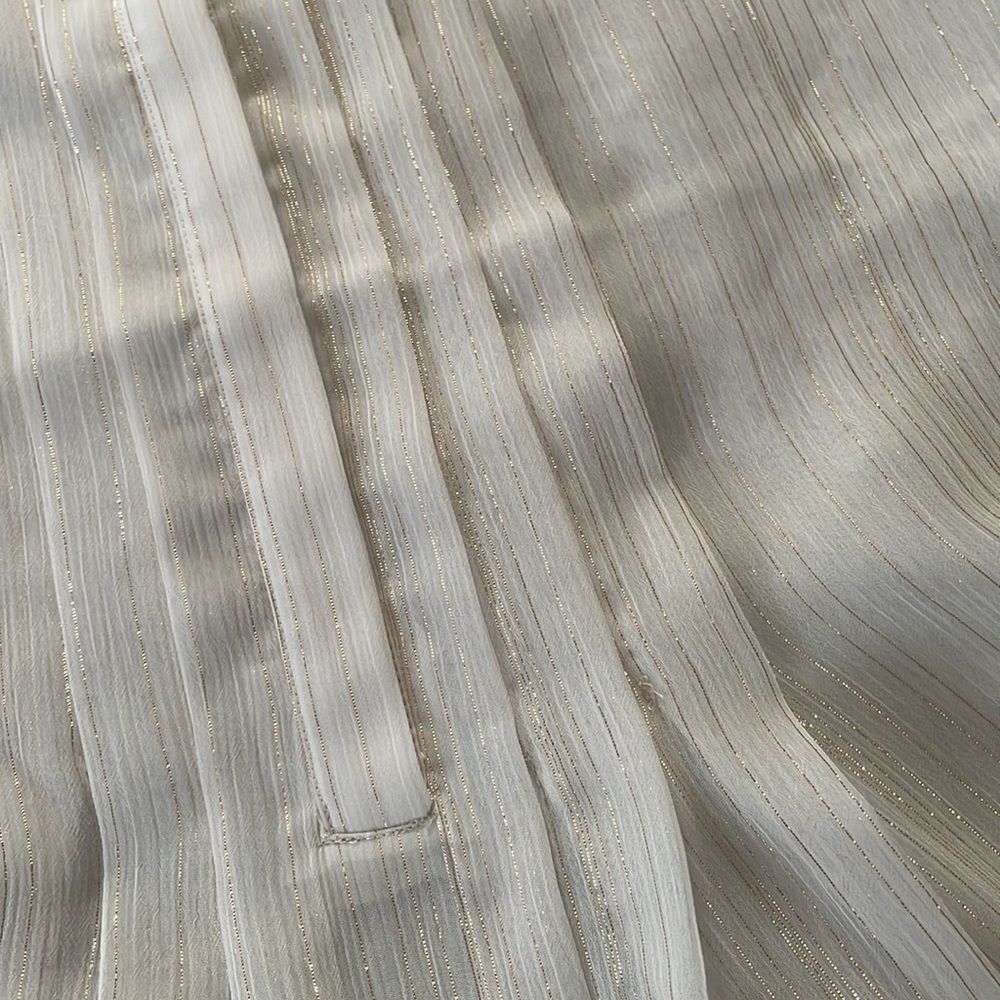 NWT size medium Banana Republic sleeveless sheet blouse cream with gold - Picture 4 of 7